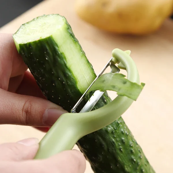 KONCO Ultra Sharp Fruit and Vegetable Peelers,Julienne Peeler for Potatoes with Ergonomic Silicone Handle,Kitchen Gadgets - Image 6