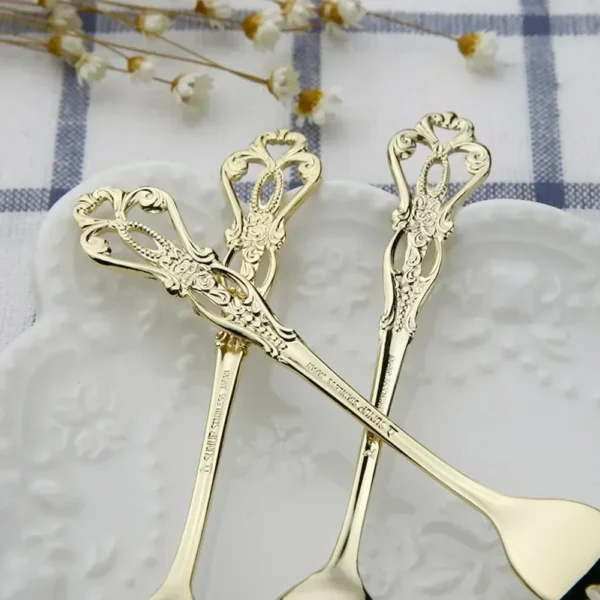 2Pcs Retro Gold Spoon Fork Cutlery Set Stainless Steel Luxury Dessert Coffee Spoon Creative Tea-spoon Tableware Kitchen Utensils - Image 4